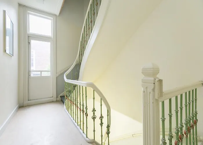 The Sunny - R.q.c. Χάγη