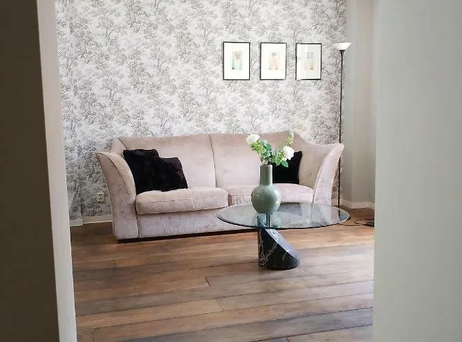 The Sunny - R.q.c. Χάγη